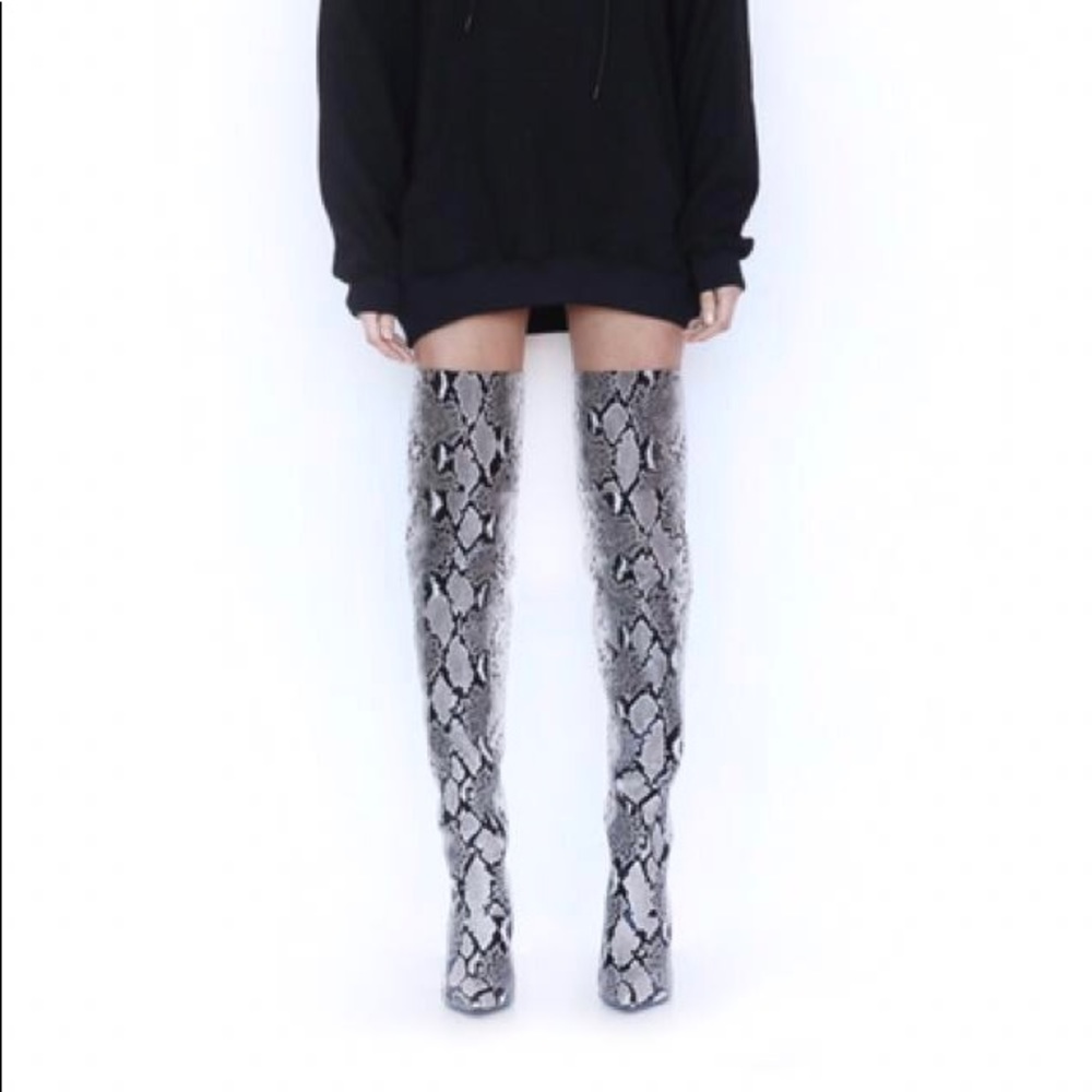 IAMGIA VIPER THIGH HIGHS